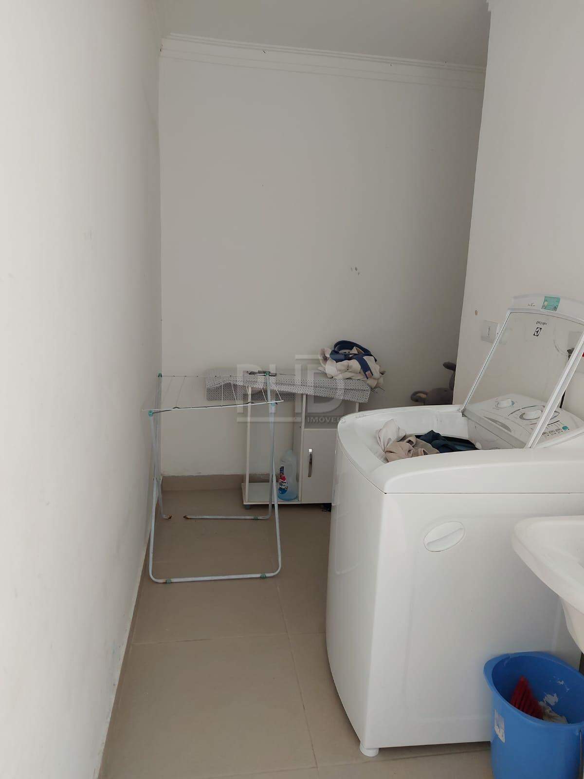 Sobrado à venda com 3 quartos, 200m² - Foto 12