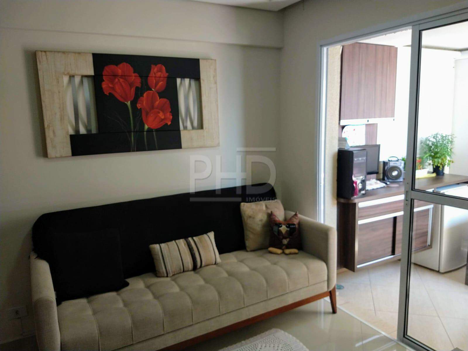 Apartamento à venda com 2 quartos, 62m² - Foto 1