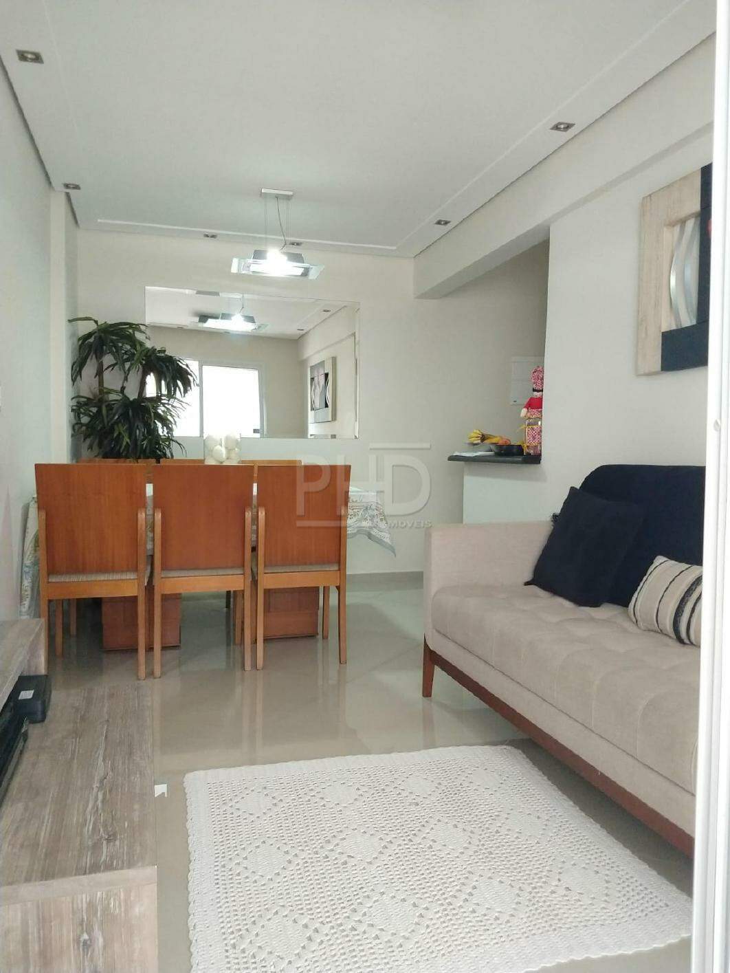 Apartamento à venda com 2 quartos, 62m² - Foto 4