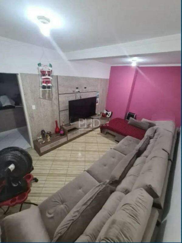 Sobrado à venda com 3 quartos, 626m² - Foto 1