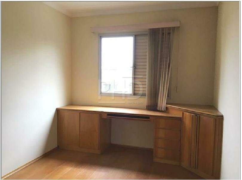Apartamento para alugar com 2 quartos, 79m² - Foto 11