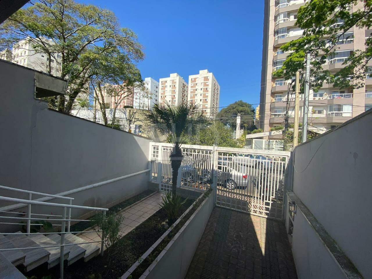 Sobrado à venda com 4 quartos, 233m² - Foto 32