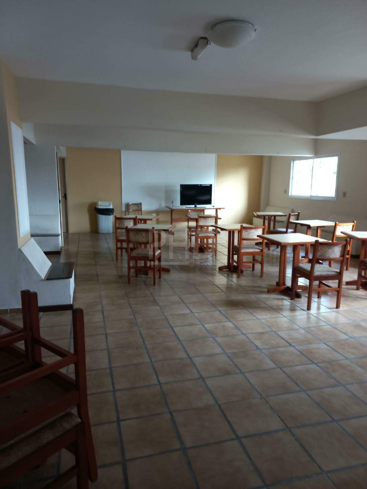 Apartamento à venda com 2 quartos, 80m² - Foto 27