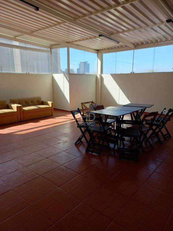 Apartamento à venda com 2 quartos, 80m² - Foto 23