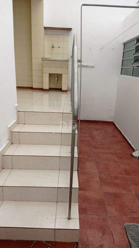 Sobrado para alugar com 3 quartos, 199m² - Foto 24