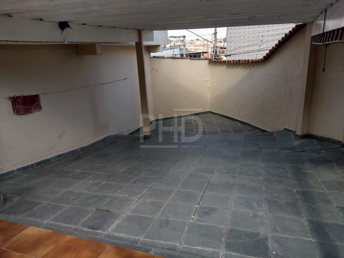 Casa para alugar com 2 quartos, 120m² - Foto 8