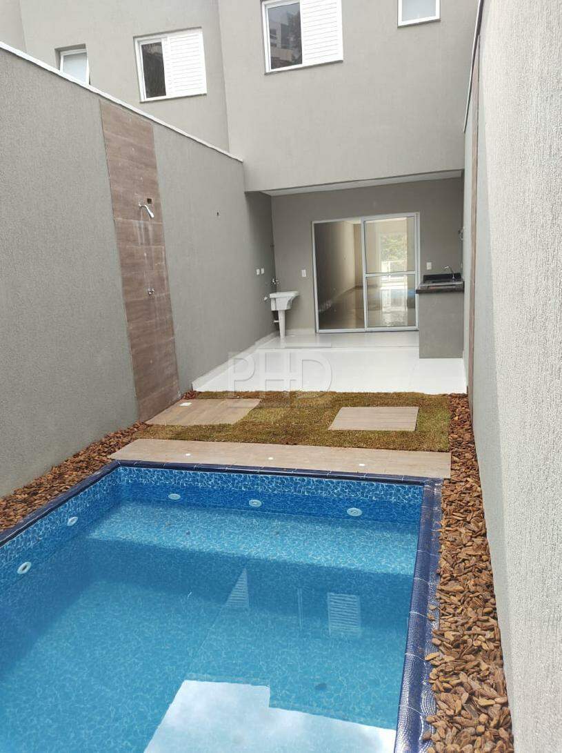 Sobrado à venda com 3 quartos, 204m² - Foto 1