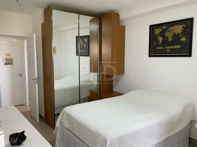 Apartamento à venda com 3 quartos, 91m² - Foto 11