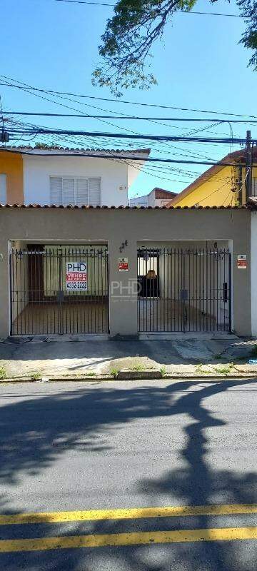 Sobrado à venda com 3 quartos, 232m² - Foto 1