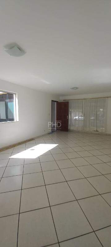 Sobrado à venda com 3 quartos, 232m² - Foto 2