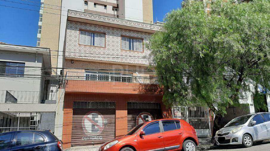 Sobrado à venda com 4 quartos, 236m² - Foto 1