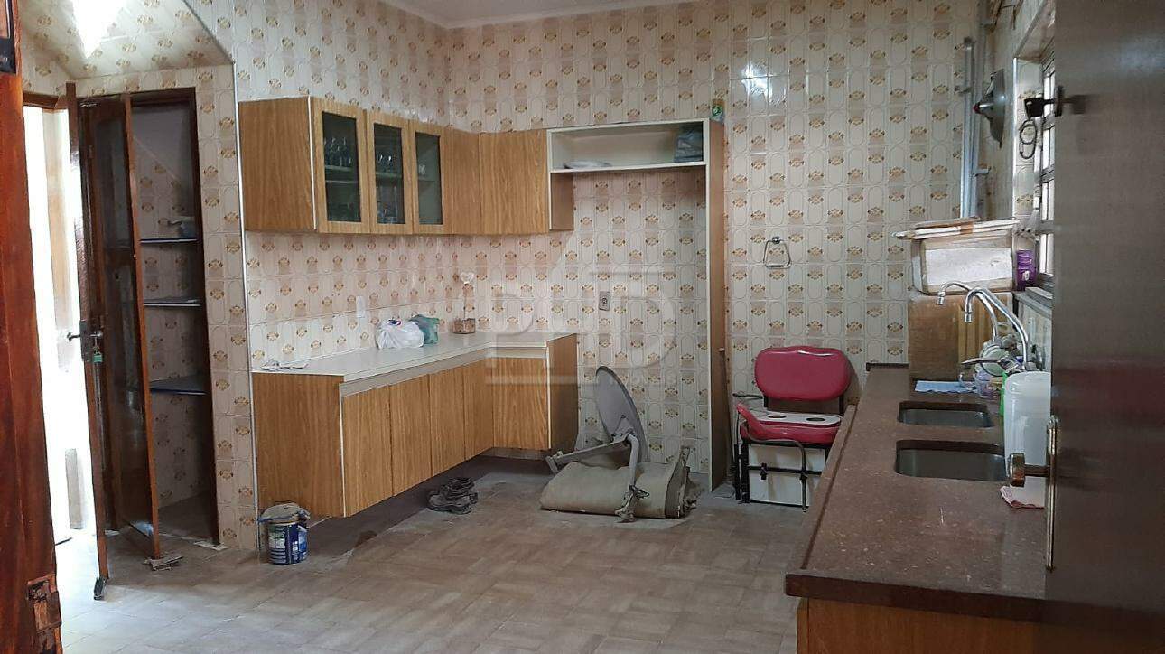 Sobrado à venda com 4 quartos, 236m² - Foto 4