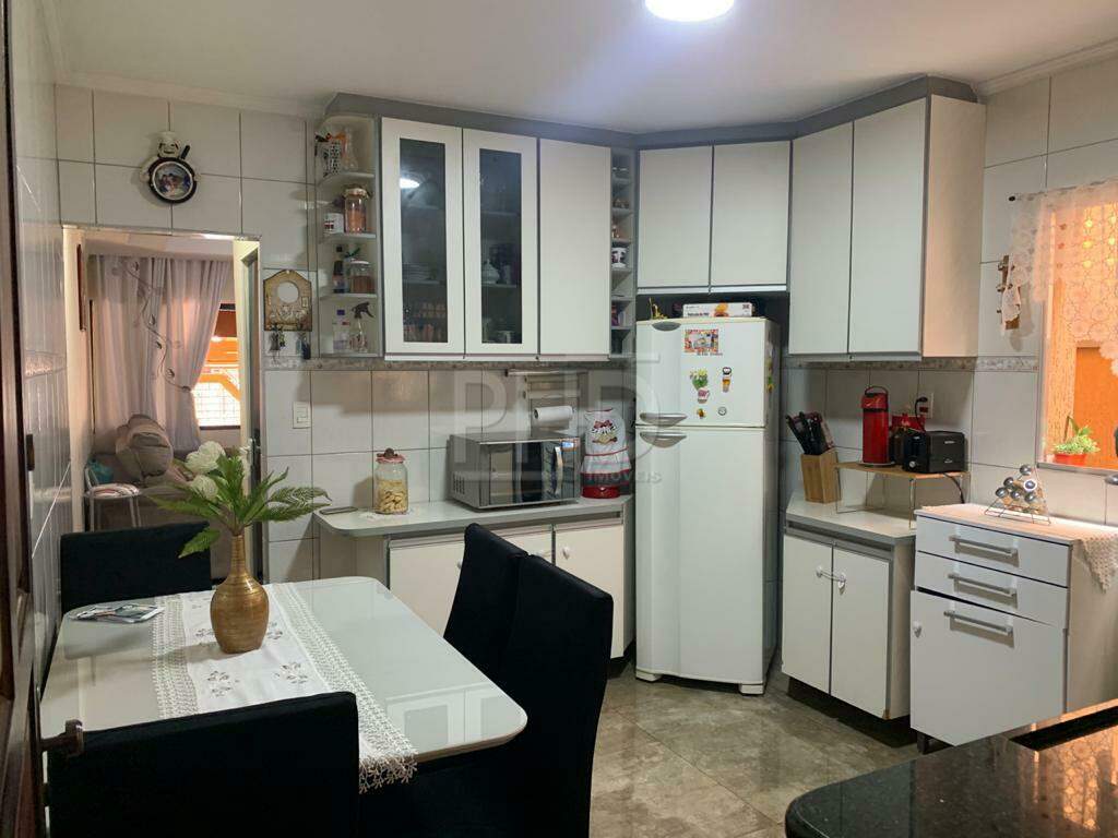 Sobrado à venda com 2 quartos, 132m² - Foto 3