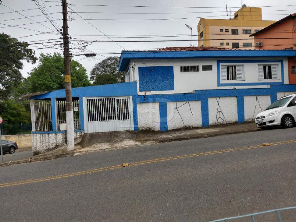 Sobrado à venda com 3 quartos, 230m² - Foto 2