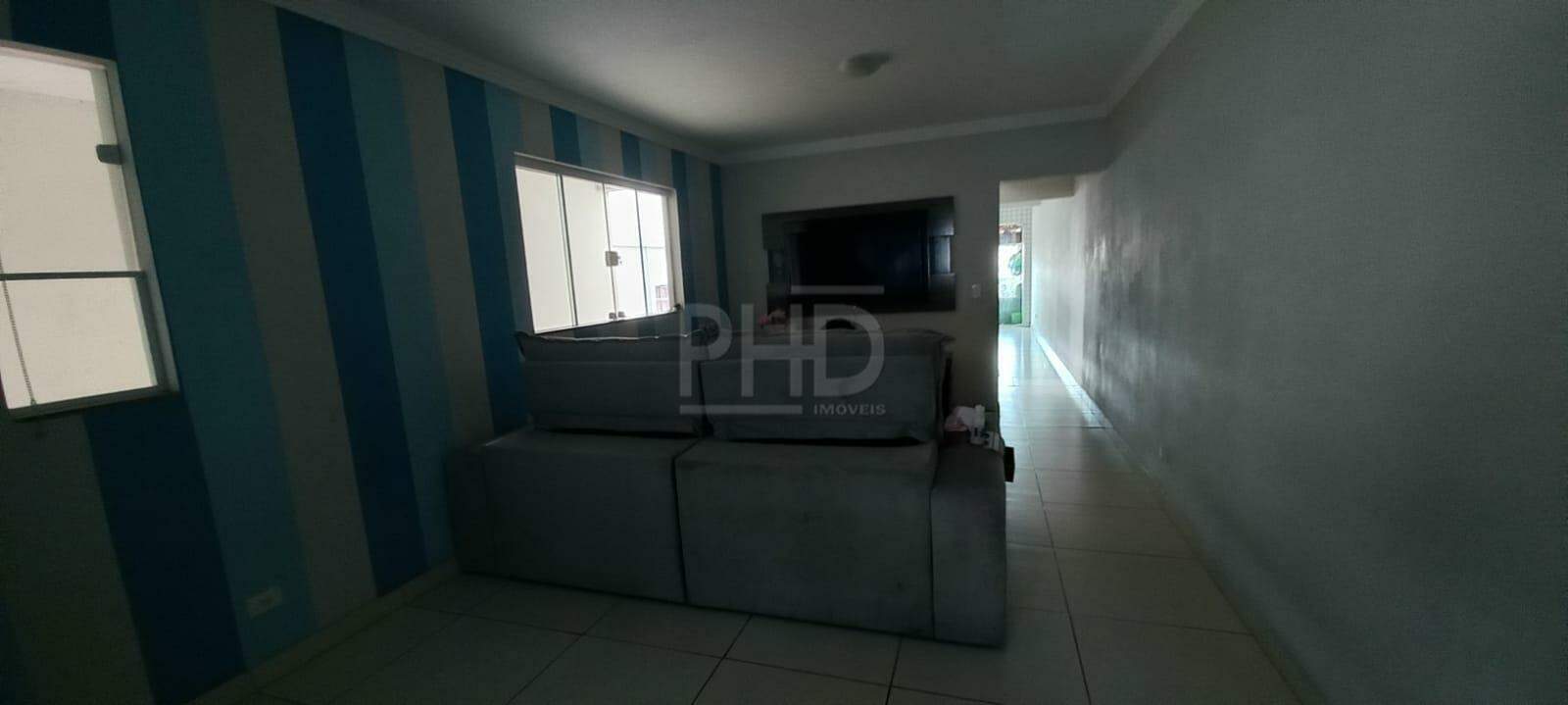 Sobrado à venda com 3 quartos, 250m² - Foto 1