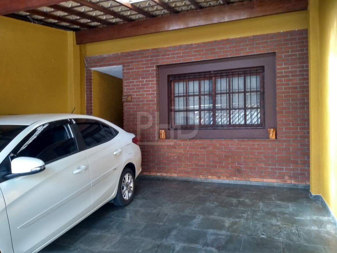 Sobrado à venda com 3 quartos, 204m² - Foto 2