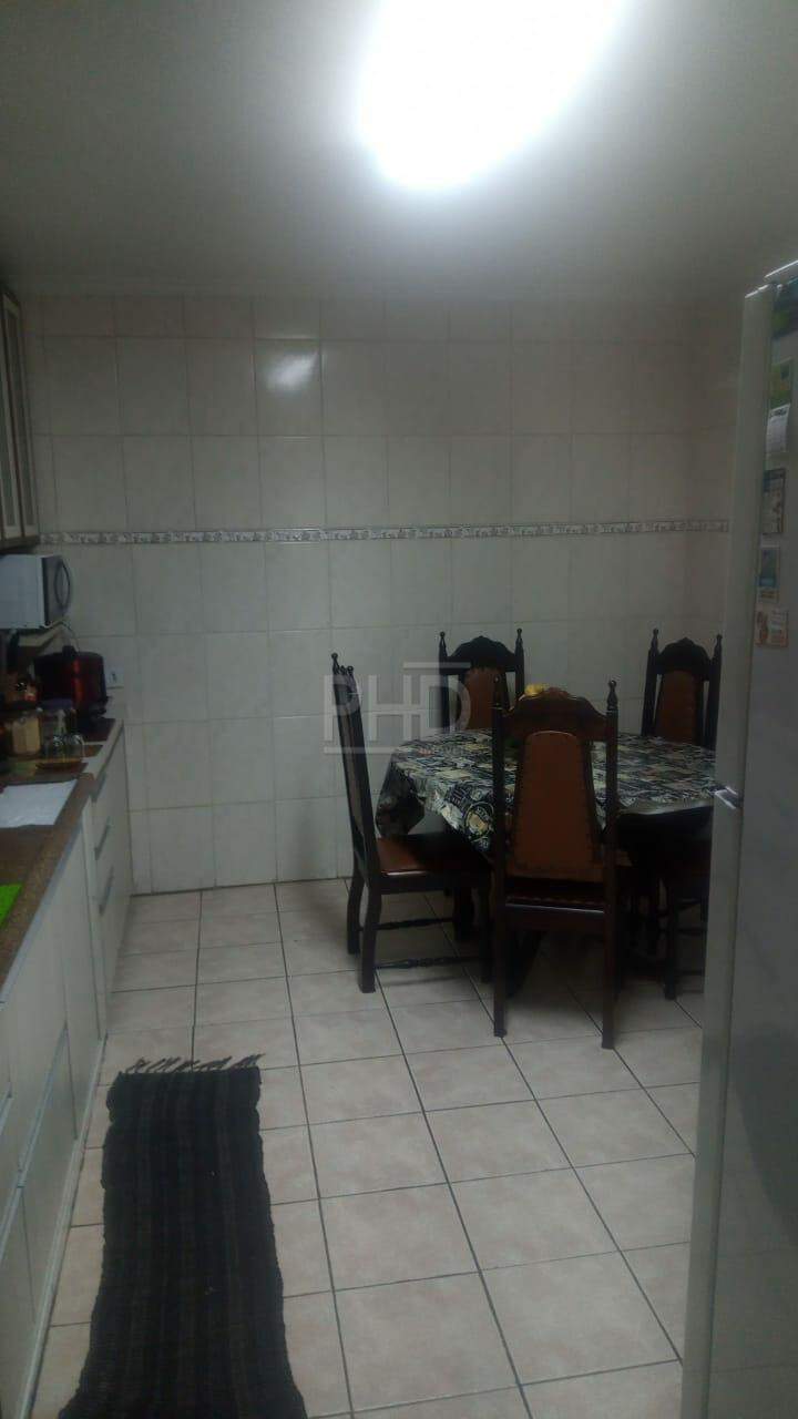 Apartamento à venda com 2 quartos, 79m² - Foto 4