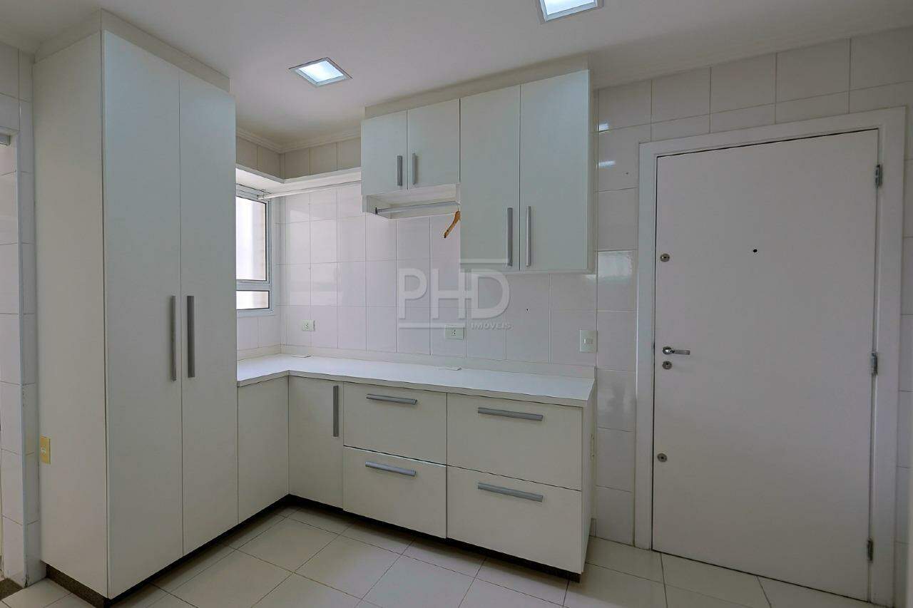 Cobertura à venda com 3 quartos, 220m² - Foto 12