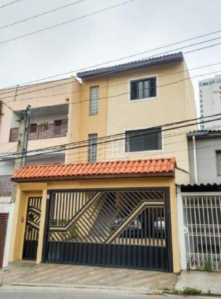 Sobrado à venda com 4 quartos, 247m² - Foto 1