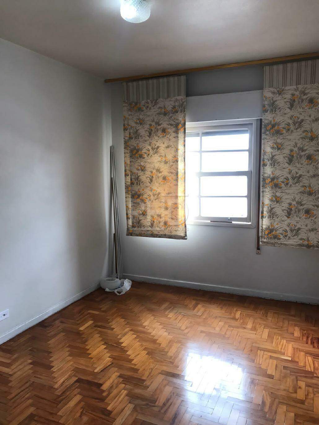 Apartamento à venda com 1 quarto, 53m² - Foto 2