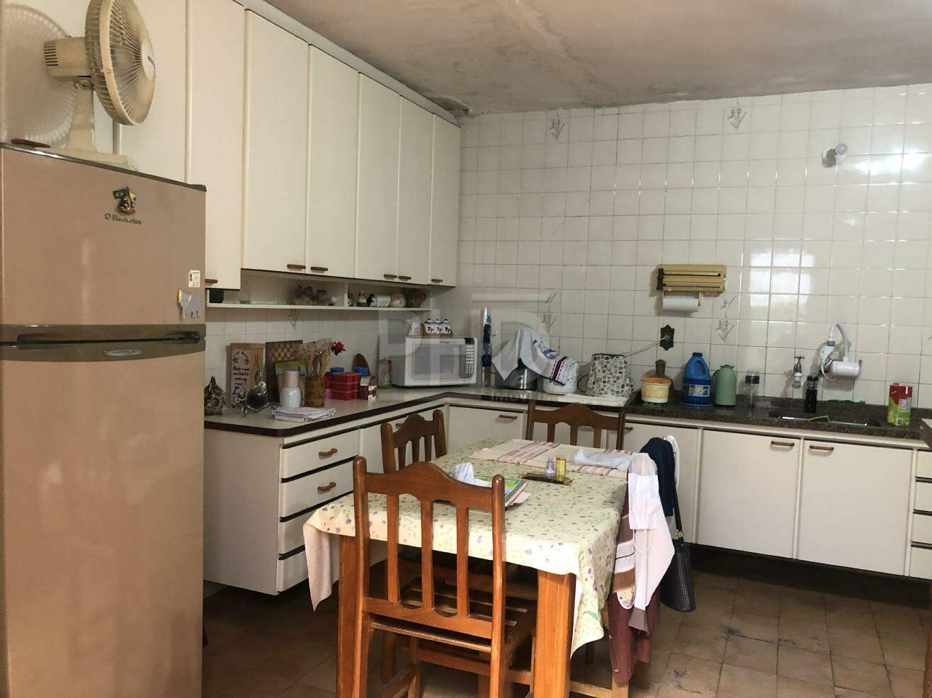 Casa à venda com 3 quartos, 220m² - Foto 7