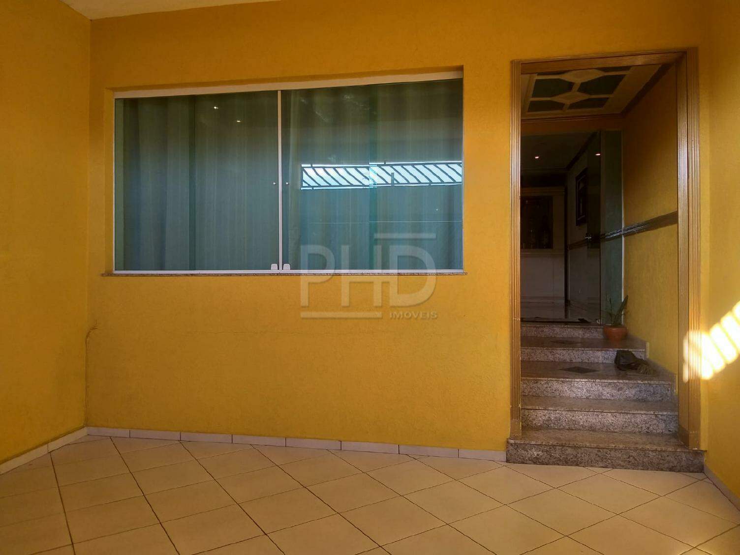 Sobrado à venda com 4 quartos, 300m² - Foto 2