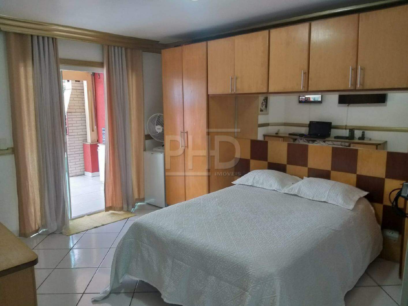 Sobrado à venda com 4 quartos, 300m² - Foto 13