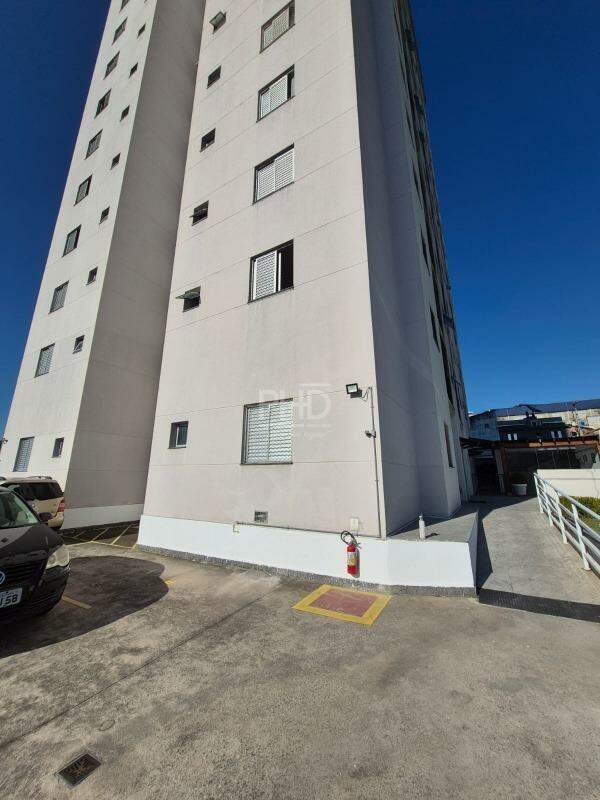 Apartamento para alugar com 2 quartos, 62m² - Foto 34