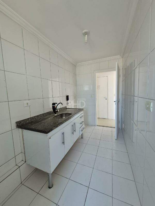 Apartamento para alugar com 2 quartos, 62m² - Foto 8