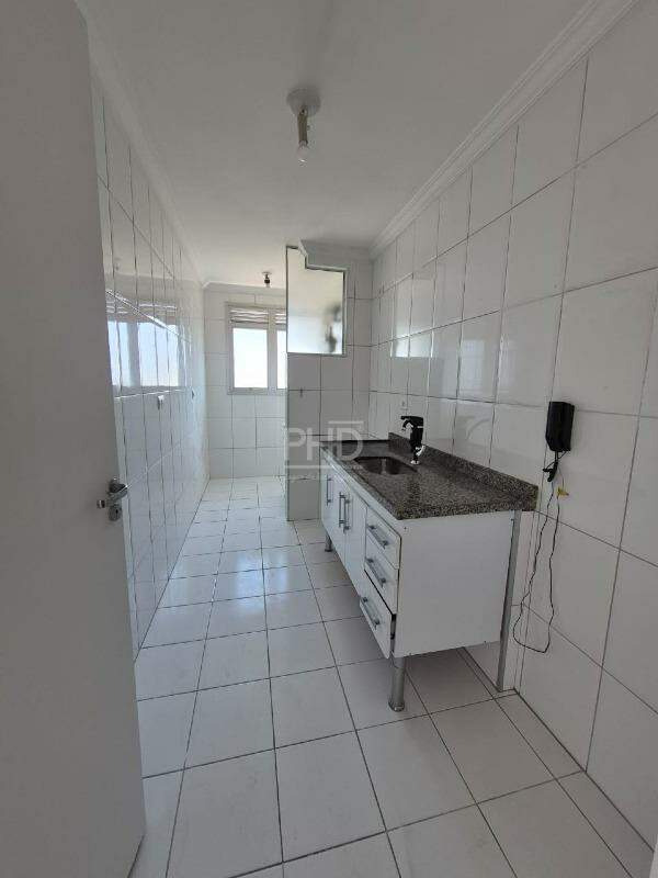Apartamento para alugar com 2 quartos, 62m² - Foto 7
