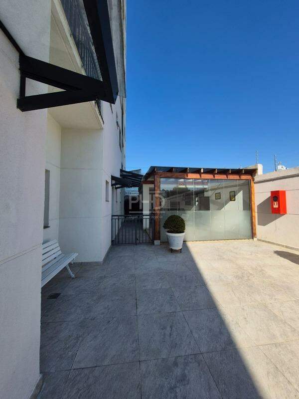 Apartamento para alugar com 2 quartos, 62m² - Foto 31