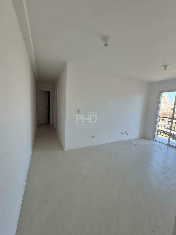 Apartamento para alugar com 2 quartos, 62m² - Foto 2