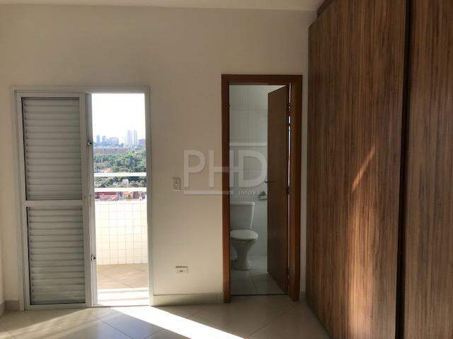 Apartamento para alugar com 2 quartos, 70m² - Foto 13