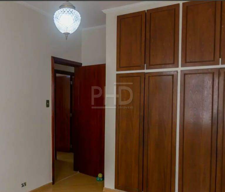 Casa para alugar com 3 quartos, 200m² - Foto 12