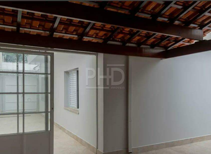 Casa para alugar com 3 quartos, 200m² - Foto 23