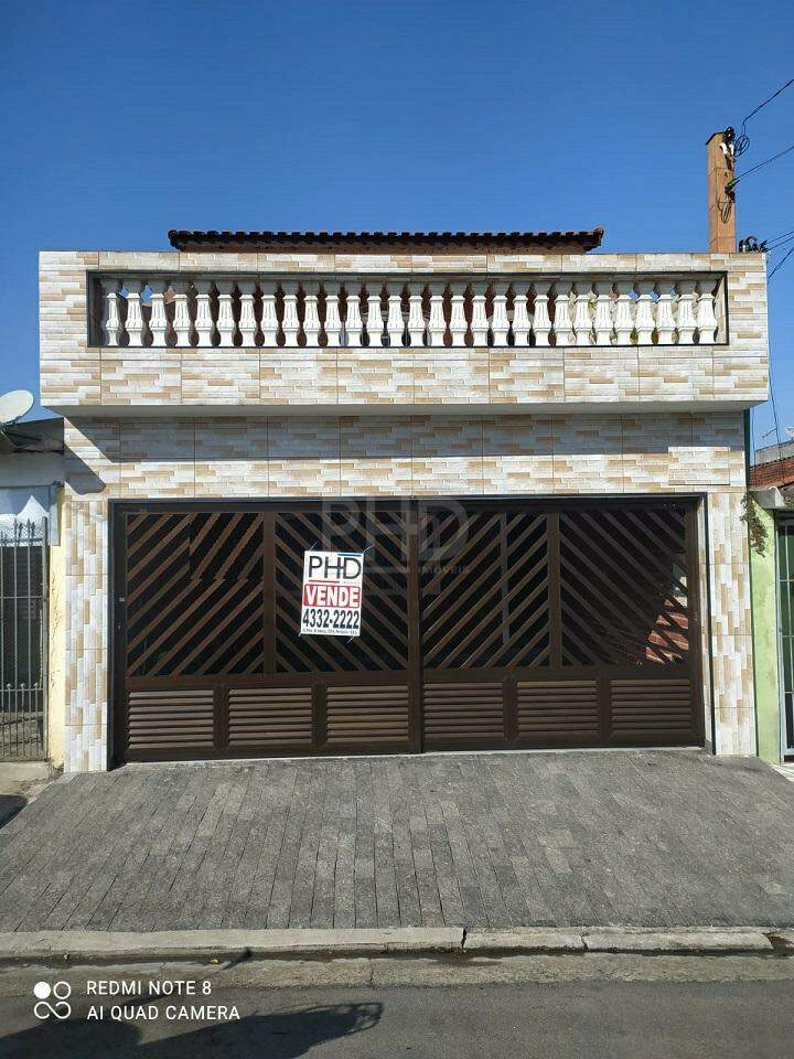 Sobrado à venda com 5 quartos, 215m² - Foto 1