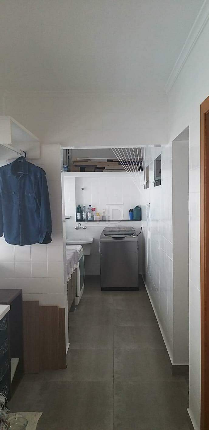 Apartamento à venda com 3 quartos, 200m² - Foto 11