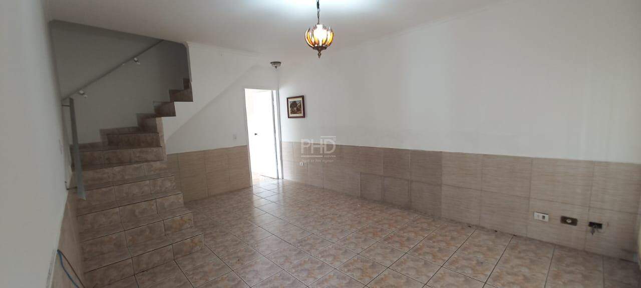 Sobrado para alugar com 3 quartos, 130m² - Foto 4