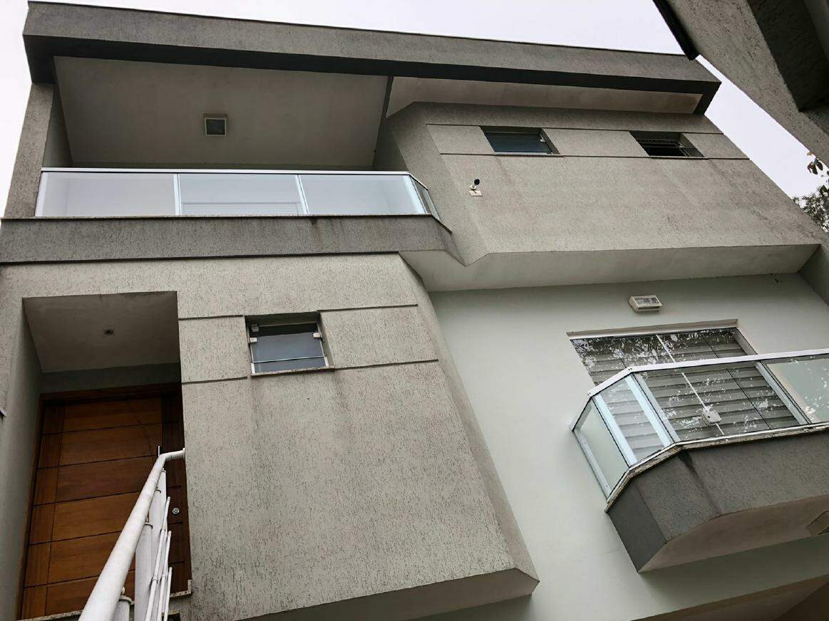 Sobrado à venda com 3 quartos, 235m² - Foto 3