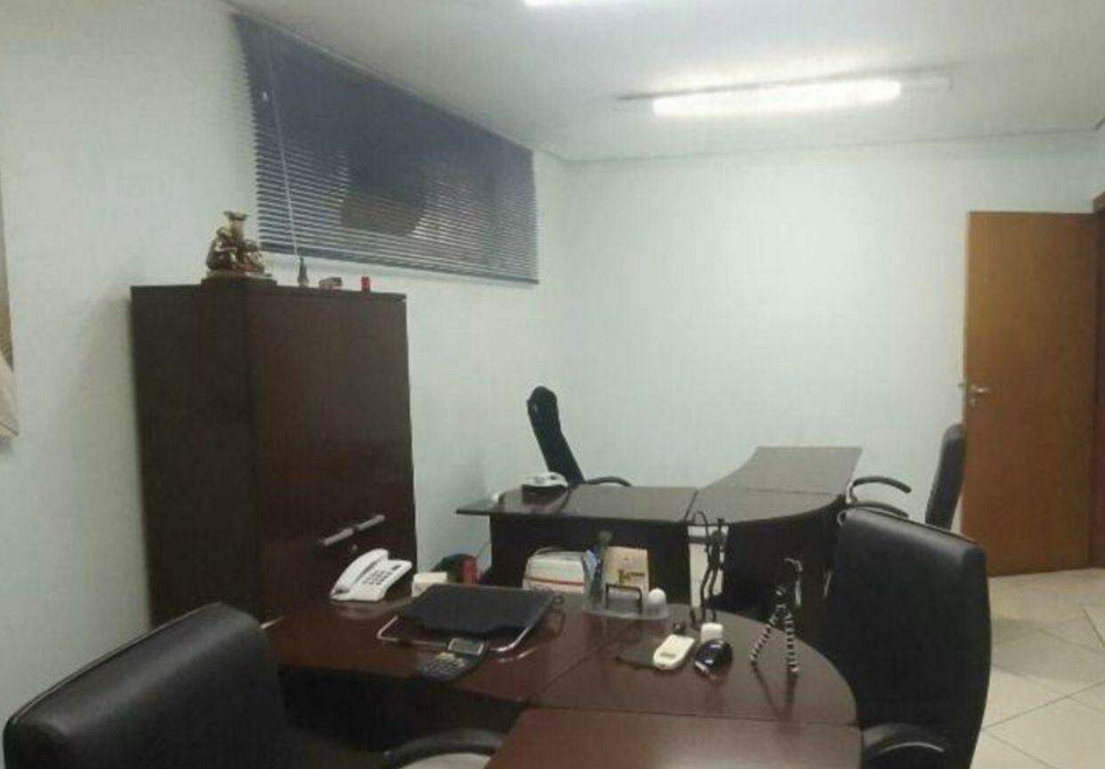 Sobrado à venda com 2 quartos, 580m² - Foto 12