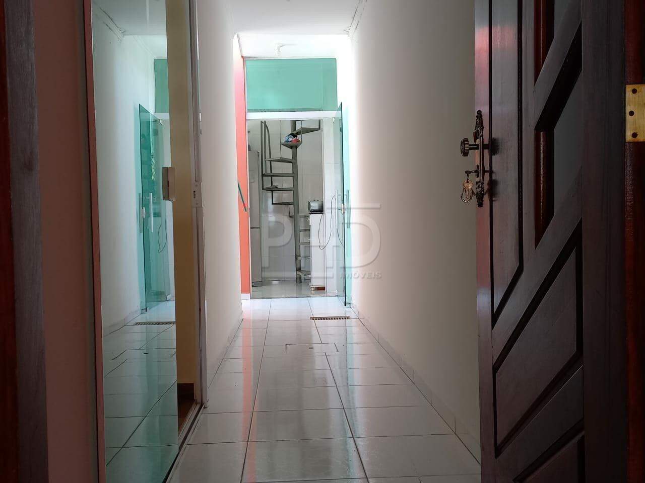 Sobrado à venda com 2 quartos, 200m² - Foto 10