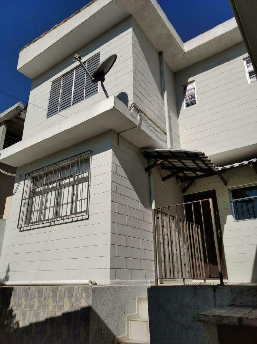 Sobrado à venda com 2 quartos, 260m² - Foto 2