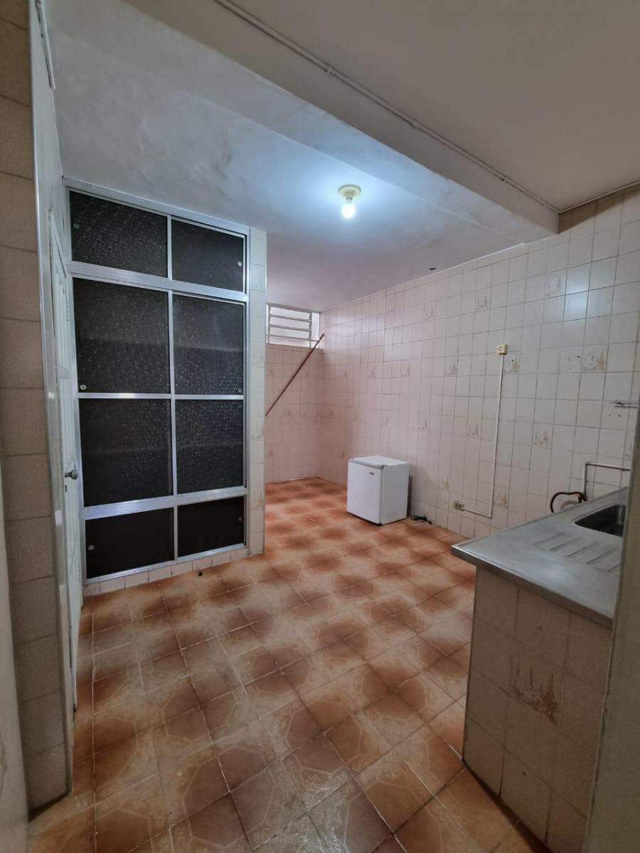 Sobrado à venda com 2 quartos, 260m² - Foto 12