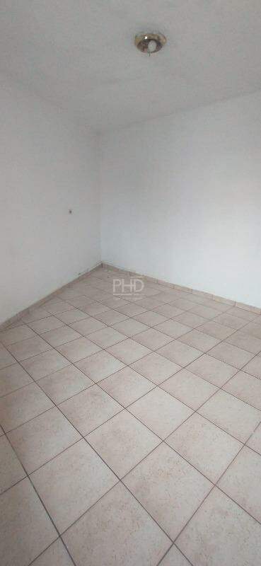 Casa para alugar com 3 quartos, 256m² - Foto 23