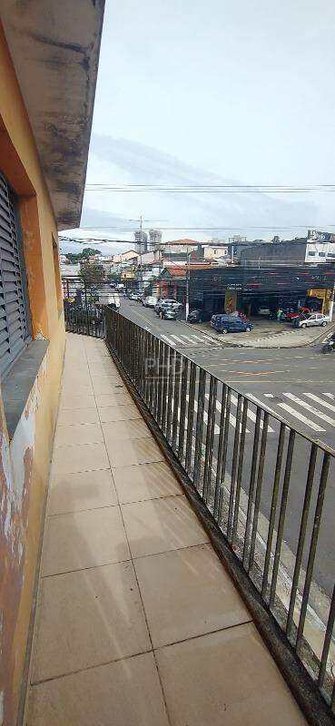 Casa para alugar com 3 quartos, 256m² - Foto 17