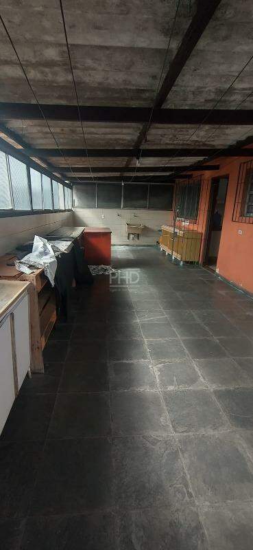 Casa para alugar com 3 quartos, 256m² - Foto 20