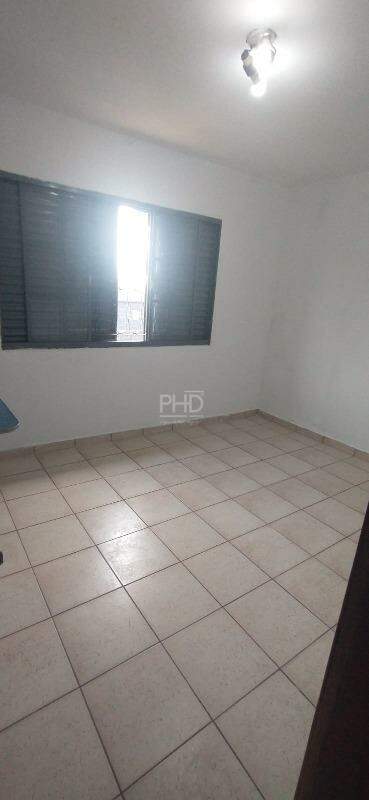 Casa para alugar com 3 quartos, 256m² - Foto 5