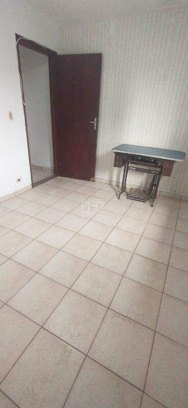 Casa para alugar com 3 quartos, 256m² - Foto 10