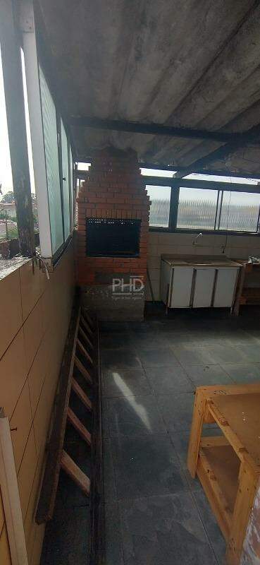 Casa para alugar com 3 quartos, 256m² - Foto 30