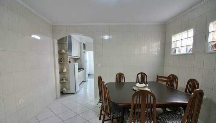 Sobrado à venda com 4 quartos, 170m² - Foto 2